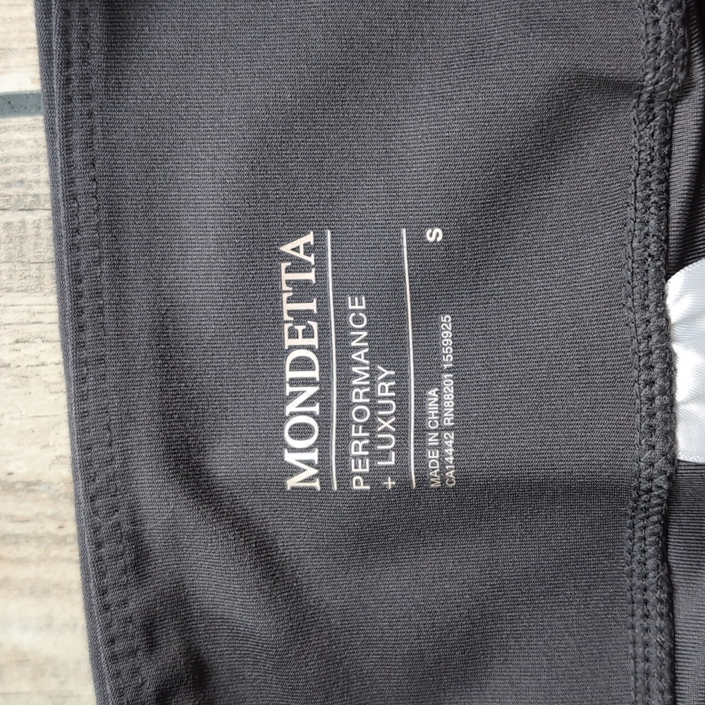 Set of 4 Mondetta Leggings with Pockets and Crisscrossed Detailing - Picture 7 of 10